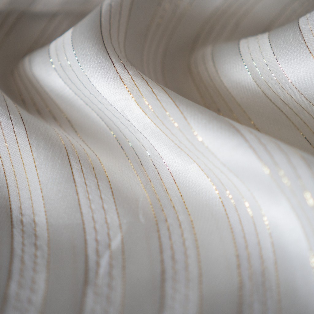 Sutra Stripe Satin With Gold 11MM L.115