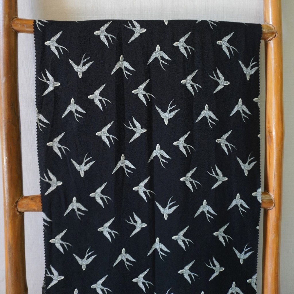 Fujiette Crepe Tebal Black Swallow